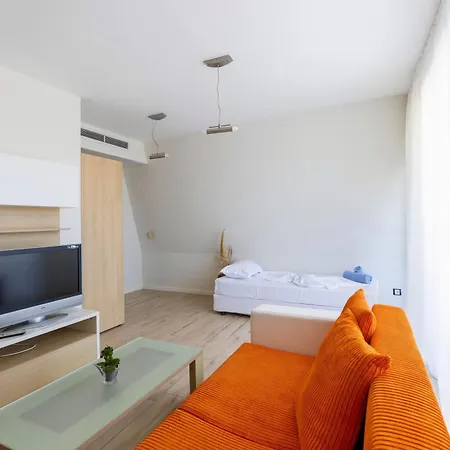 Apolonis Hotell